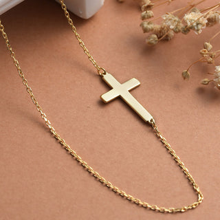 Collier pendentif croix minimaliste pour elle