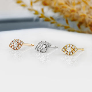 Boucles d'oreilles à tige en diamant et moissanite ronde 0,20 TCW avec mauvais œil