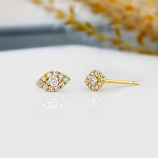 Boucles d'oreilles à tige en diamant et moissanite ronde 0,20 TCW avec mauvais œil