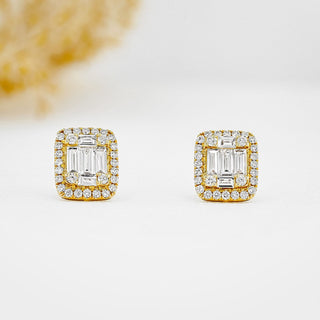 Boucles d'oreilles à tige rondes et baguettes en moissanite avec halo de diamants de 1,30 TCW