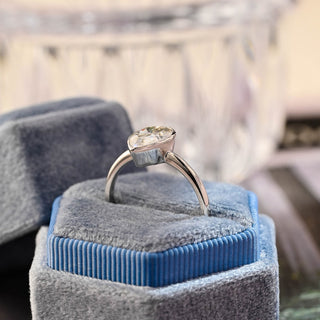 Bague de fiançailles avec diamants sertis clos en forme de poire F/VS1 CVD de 1,0 à 3,0 ct