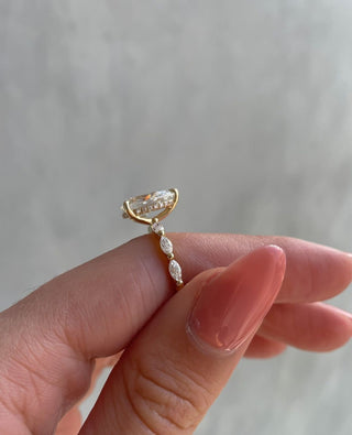 Bague de fiançailles avec diamants en forme de poire CVD de 1,30 CT à 3,30 CT sertis pavé de halo caché