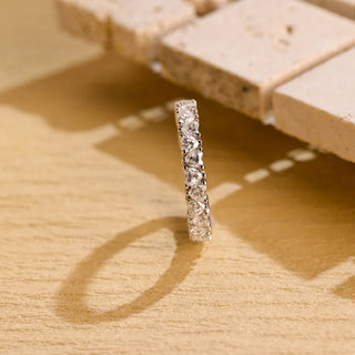 Alliance de mariage en diamants et moissanite à taille cœur