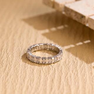 Alliance de mariage éternité en diamants taille baguette et marquise en moissanite