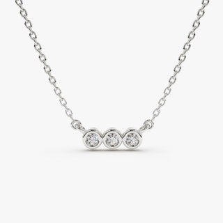 Collier avec lunette ronde en moissanite de 0,10 TCW