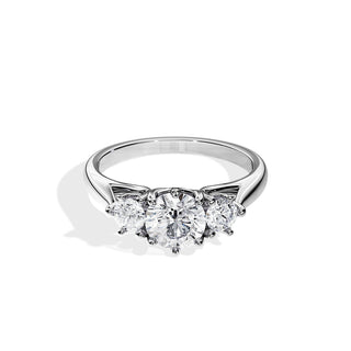 Bague de fiançailles en moissanite ronde à trois pierres de 1,0 ct