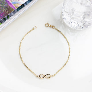 Pulsera minimalista de infinito para mujer