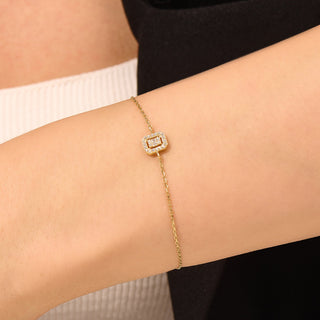 0.20 TCW Baguette & Round Moissanite Dainty Bracelet