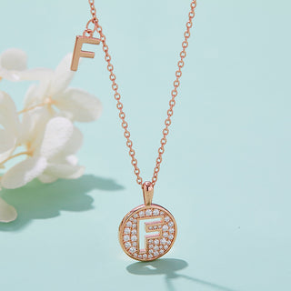 Collier personnalisé avec diamants moissanites et lettre « F »