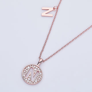 Collier personnalisé avec diamants moissanites et lettre « N »