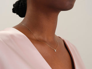 Collar colgante de trébol de diamantes y moissanita de talla marquesa de 0,40 TCW