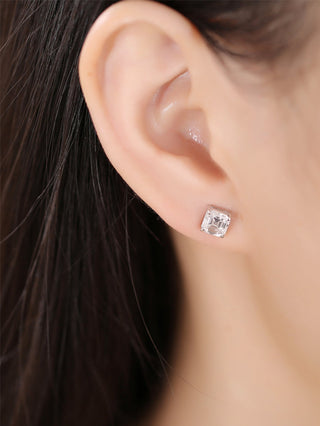 Boucles d'oreilles à tige solitaire en diamant moissanite Asscher 2.0 TCW