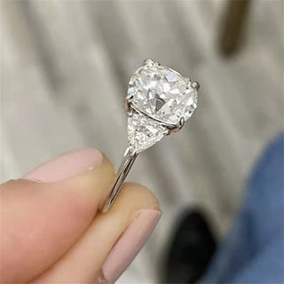 Bague de fiançailles à trois pierres avec diamants ronds F/VS1 CVD de 1,0 CT