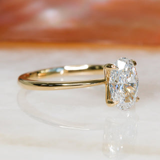 Bague de fiançailles avec diamant solitaire ovale de 1,0 ct F/VS1