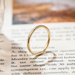 Classic Gold Plain Wedding Band