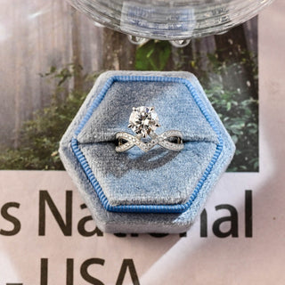 1.0-3.0 CT Round CVD Diamond Unique Setting Engagement Ring