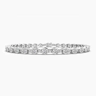 Bracelet de tennis en diamants à coupe ronde et moissanite sertis de lunette pour femme 