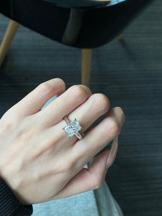 Bague de fiançailles avec diamant solitaire en moissanite taille radiant de 2,50 à 3,50 ct