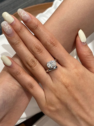 Bague de fiançailles unique avec diamant en moissanite taille ovale de 1,50 à 2,50 ct