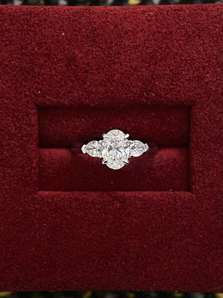 Bague de fiançailles à trois diamants en moissanite taille ovale de 1,0 à 2,0 ct