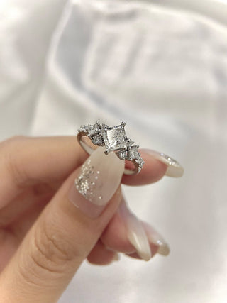 1.0CT-2.0CT Princess Cut Moissanite Diamond Cluster Engagement Ring