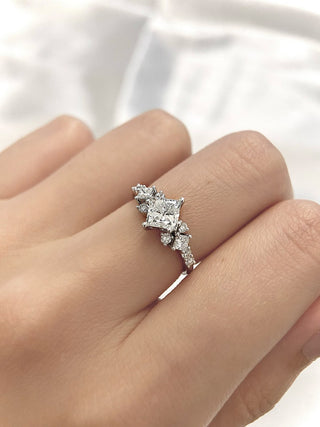 Anillo de compromiso con diamantes de moissanita de talla princesa de 1,0 CT a 2,0 CT