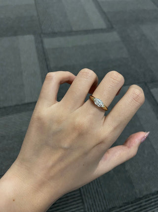 Bague de fiançailles solitaire en diamant taille marquise East West de 1,0 à 2,0 ct en moissanite