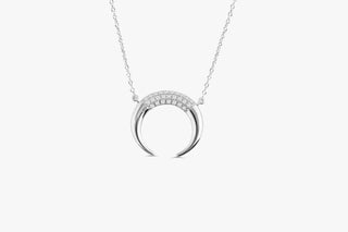 Collier en forme de corne ronde et de diamants en forme de lune