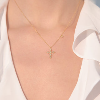 Collier en diamant rond à coupe croisée, cadeau pour femme 