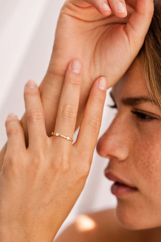 Alianza de boda apilable de eternidad con diamantes de talla redonda para mujer 