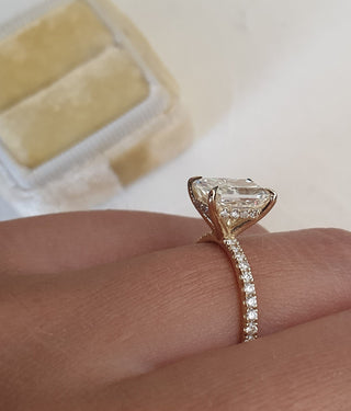 Anillo de compromiso con pavé de diamantes radiantes de 1,0 a 3,0 quilates