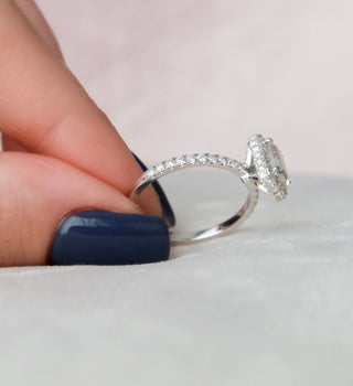 Bague de fiançailles halo en moissanite en forme d'émeraude de 1,0 ct