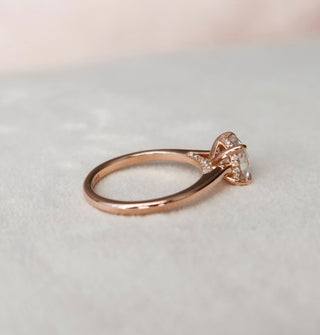 Bague de fiançailles avec halo caché en moissanite en forme de coussin de 2,0 ct