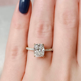 Bague de fiançailles avec halo caché en moissanite taille coussin de 2,50 ct et monture cathédrale