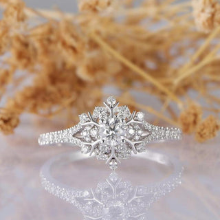 Bague flocon de neige magnifique avec diamants taille ronde pour femme