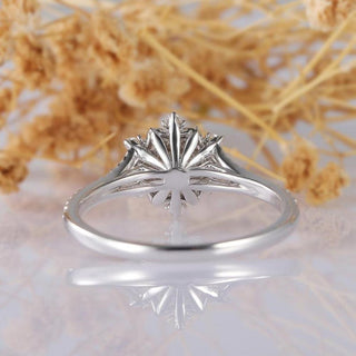 Round Cut Diamond Beautiful Snowflake Ring for Women