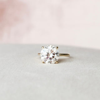 Bague de fiançailles solitaire en moissanite à taille ronde de 5,0 ct