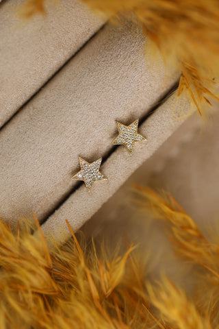 Boucles d'oreilles à tige en or massif avec diamants en forme d'étoile ronde de 0,2 ct et moissanite 