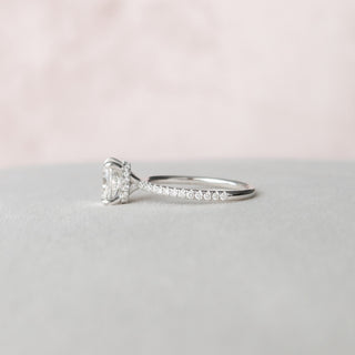 Bague de fiançailles avec halo caché en moissanite en forme de coussin de 1,5 ct