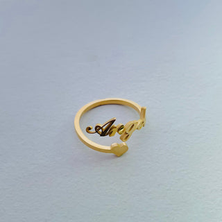 Anillo de oro macizo de 14 k con nombre personalizado y corazón