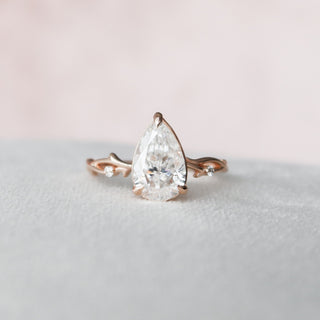 Bague de fiançailles en or massif avec diamant moissanite en forme de poire de 2,0 ct