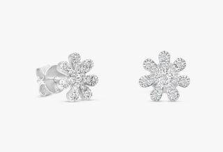 Boucles d'oreilles à tige en diamant et moissanite florale ronde de 0,18 ct pour femmes 