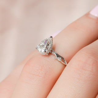 1.0CT Pear Twig Moissanite Diamond Engagement Ring For Women