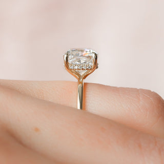 Bague de fiançailles solitaire avec halo caché en moissanite taille coussin de 3,50 ct 