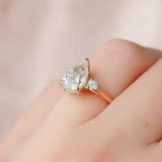 2.0 CT Pear Three Stone Moissanite Engagement Ring