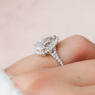 3.0CT Pear Shaped Halo Moissanite Diamond Engagement Ring - ELITE CARAT