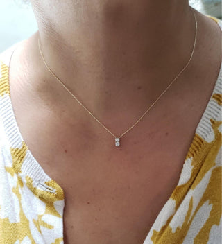 Collar de diamantes de moissanita de dos piedras redondas de 1,0 TCW para ella