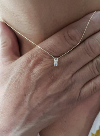 Collar de diamantes de moissanita de dos piedras redondas de 1,0 TCW para ella