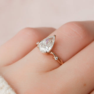 1.50CT Pear Shaped Nature Inspired Twig Diamond Engagement Ring - ELITE CARAT