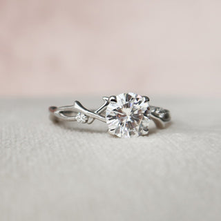 1.0 CT Round Shaped Moissanite Twig Style Engagement Ring